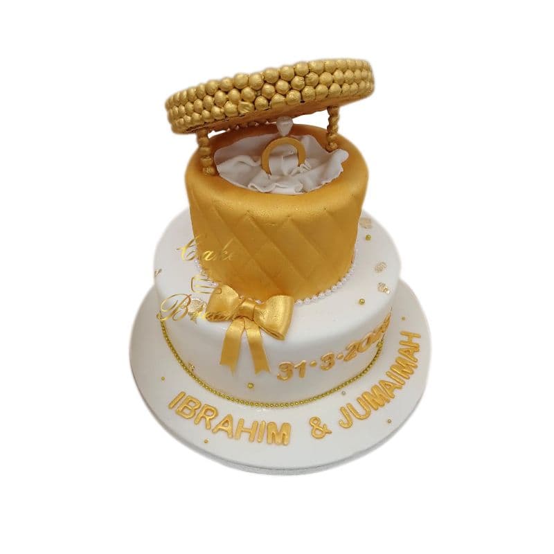 Engagement Ring Cake view 2